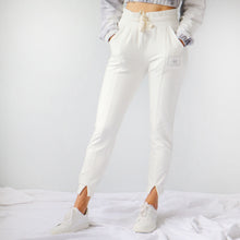 Load image into Gallery viewer, Titoki Trackie in Chalk colour