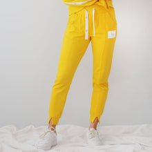Load image into Gallery viewer, Titoki Trackie in Beeswax colour