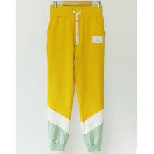 Load image into Gallery viewer, Otaki Trackie rear view in  beeswax/chalk/matcha

